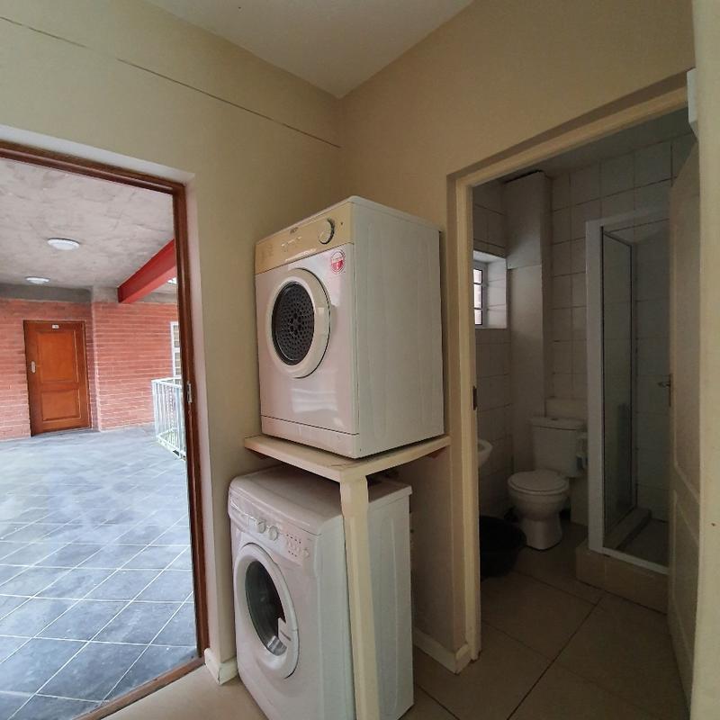 To Let 2 Bedroom Property for Rent in Grahamstown Central Eastern Cape